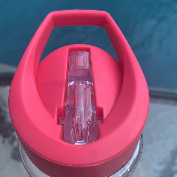 New Milly Green pugs and Kisses drink set - Picture 5 of 13